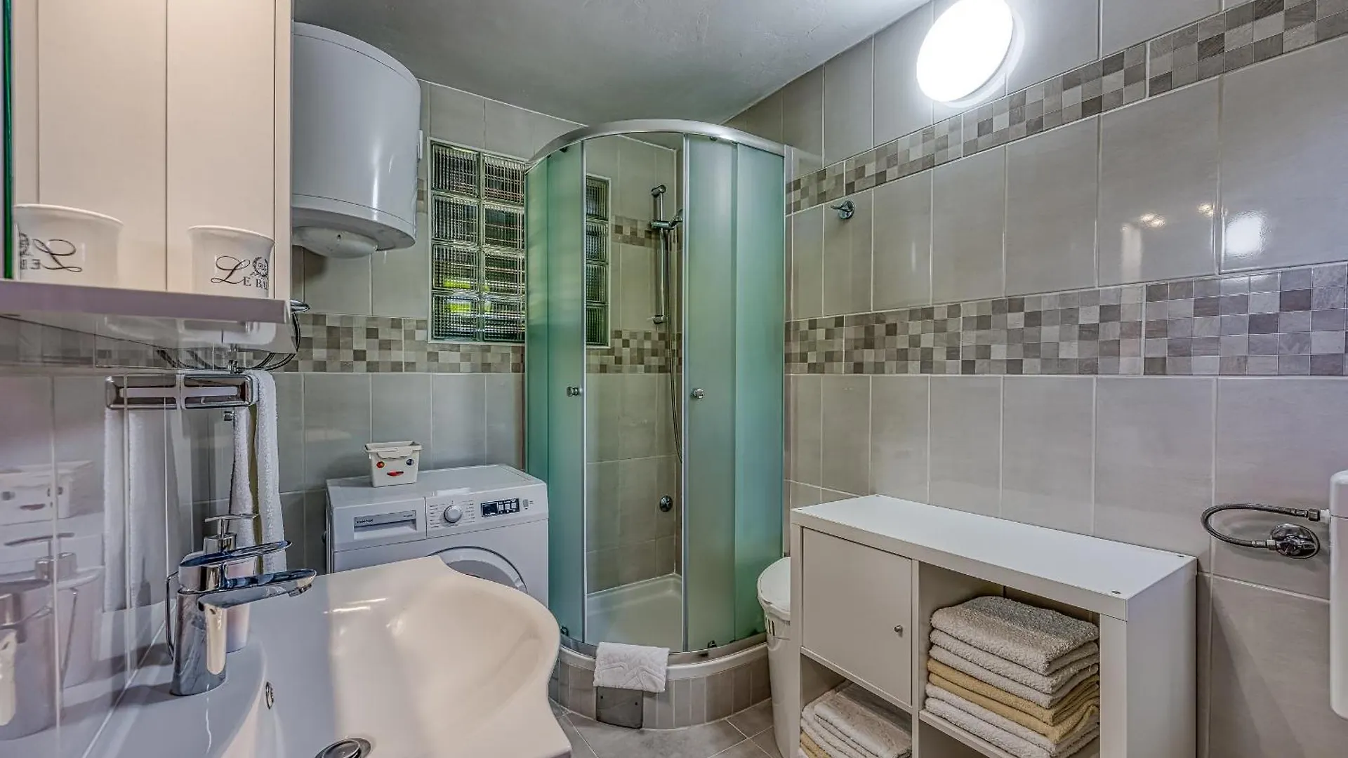 Casa Luka Vareski كرينكا